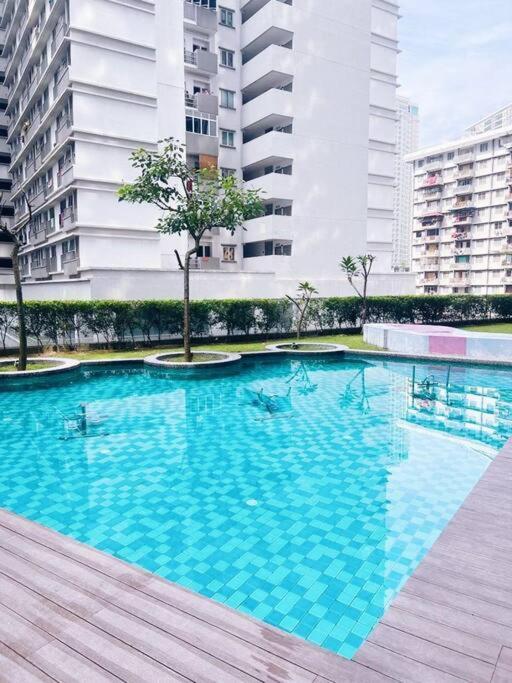 Promo Connected Train 2 Bedroom *